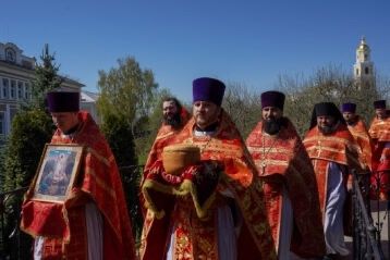 Митрополит Зиновий во главе делегации Мордовской митрополии принял участие в богослужении в Дивеевской обители